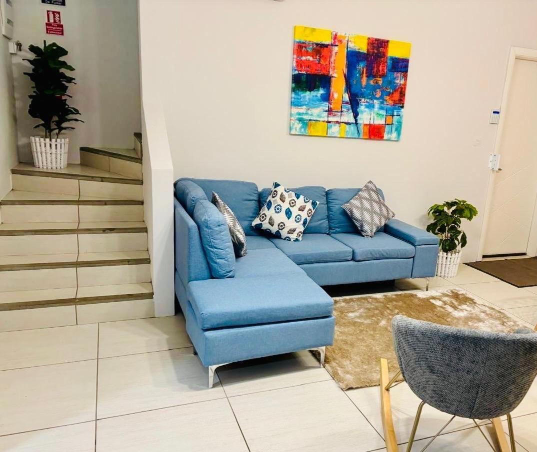 Stunning 3-Bedroom Apartment With Private Rooftop Terrace & Gorgeous Pool Flic en Flac Bagian luar foto