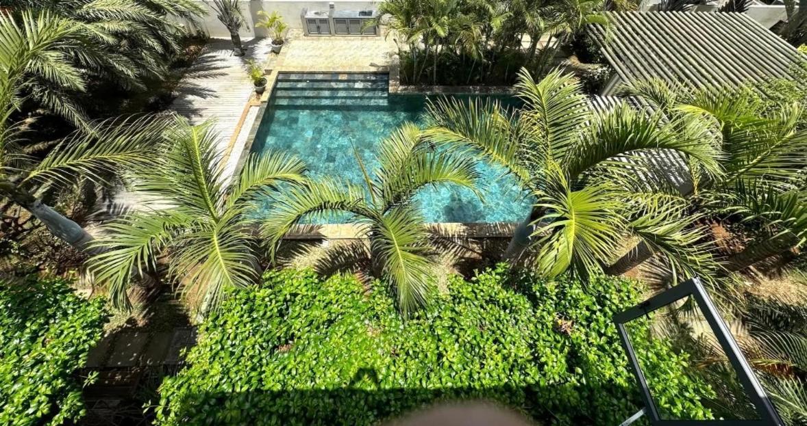 Stunning 3-Bedroom Apartment With Private Rooftop Terrace & Gorgeous Pool Flic en Flac Bagian luar foto
